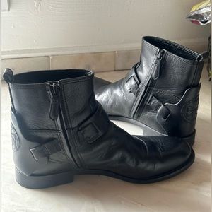 Tory Burch Women sz 8.5 Colton Leather Ankle Booties 50903 black